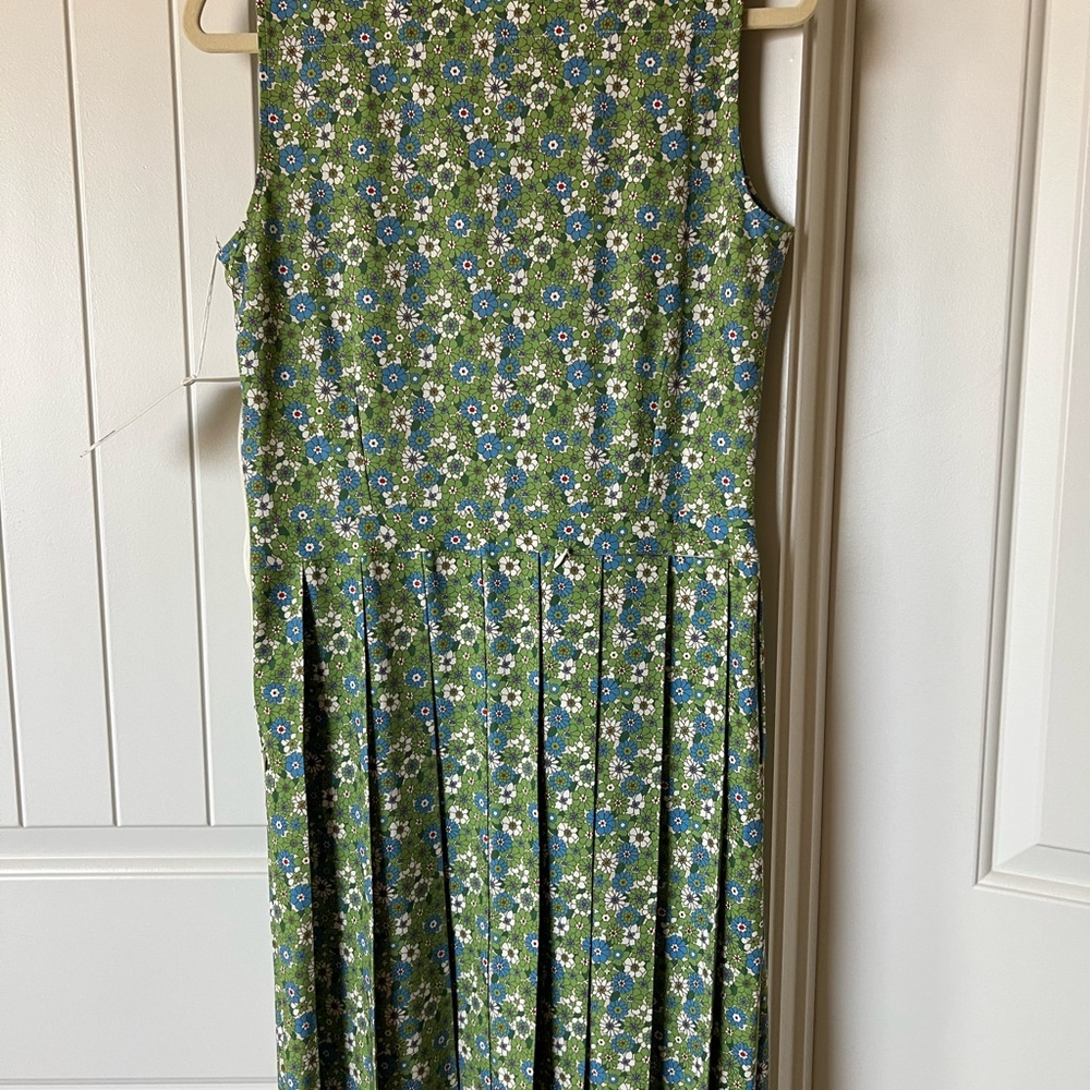 Tory Burch Green and Blue Floral Golf Dress - Picture 4 of 5